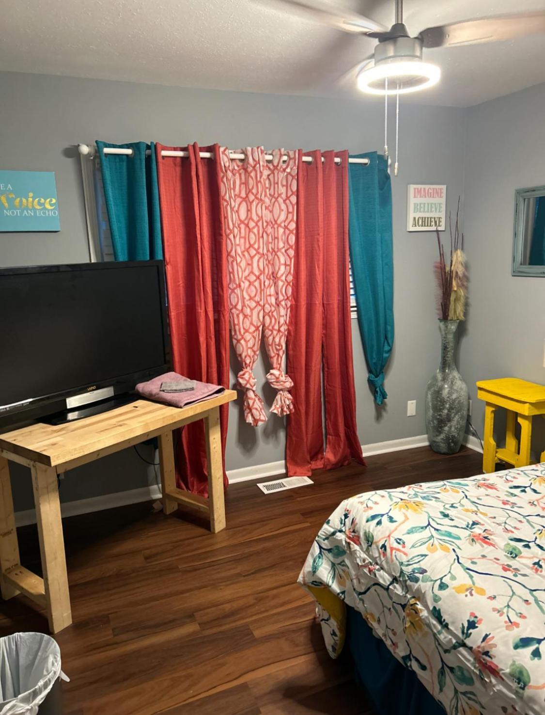Loners Loft Private Rooms Хантсвилл Экстерьер фото